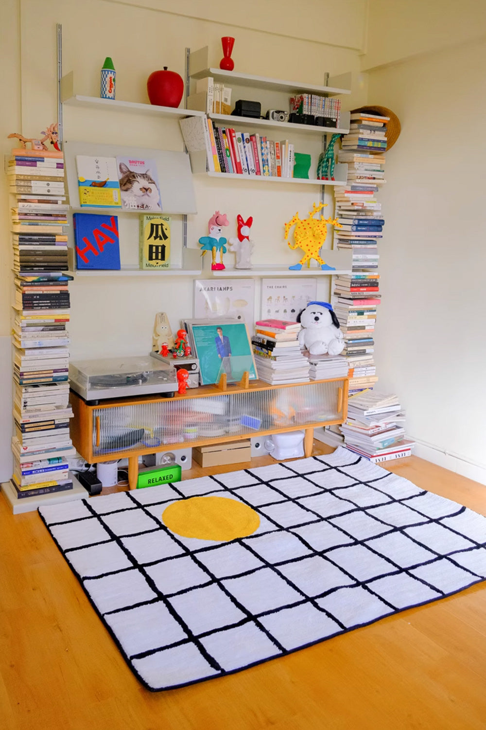 Sunny Yolk on Grid Geometric Rug