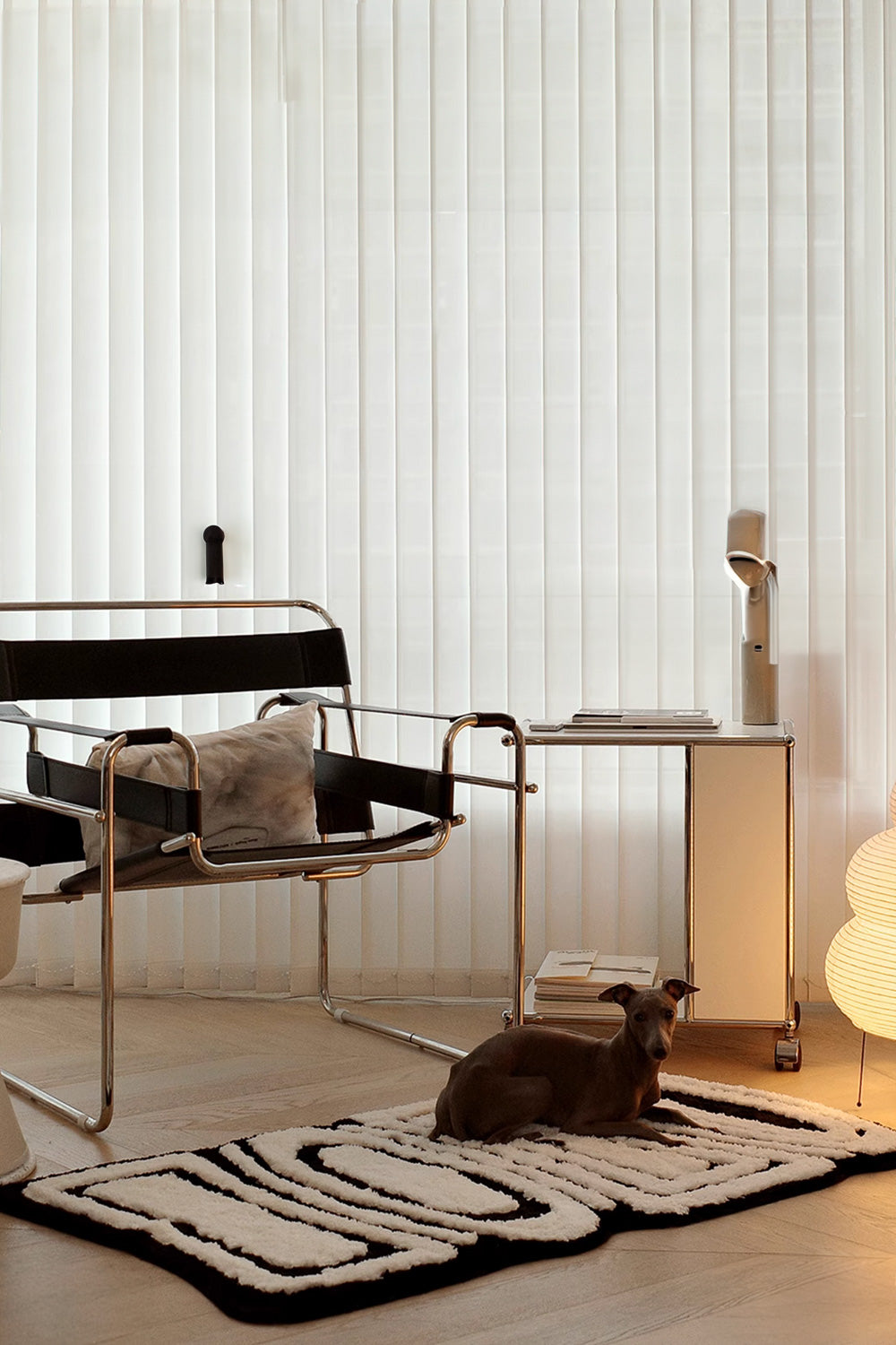 Retro Tufted Black & White Tree-Pattern Runner Rug