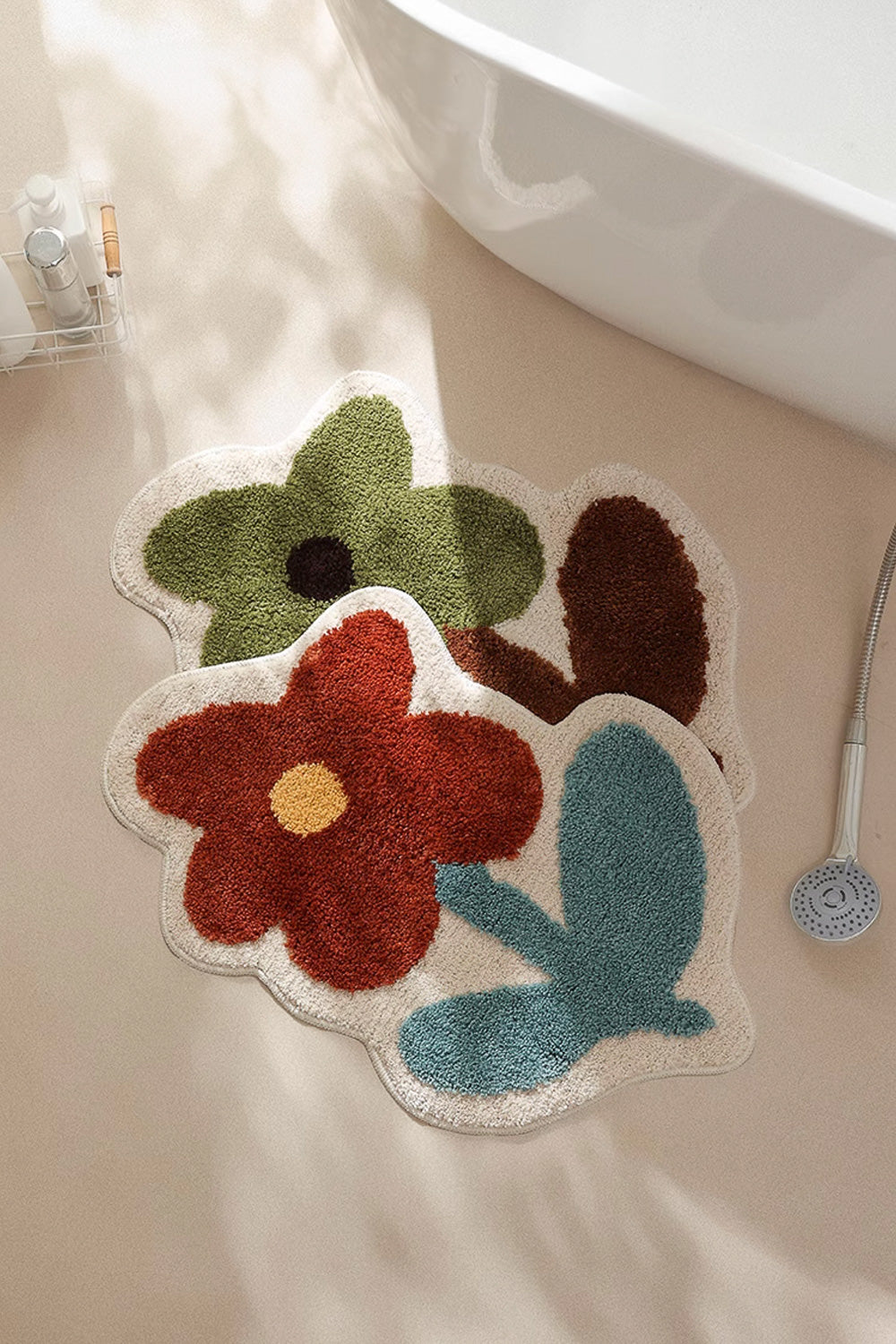 Abstract Green & Red Floral Mat – Irregular Flower Shape